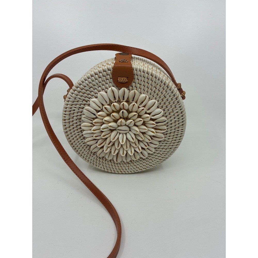 Round Woven Rattan Cowrie Shell Crossbody Bag White Natural Boho Canteen Purse‎